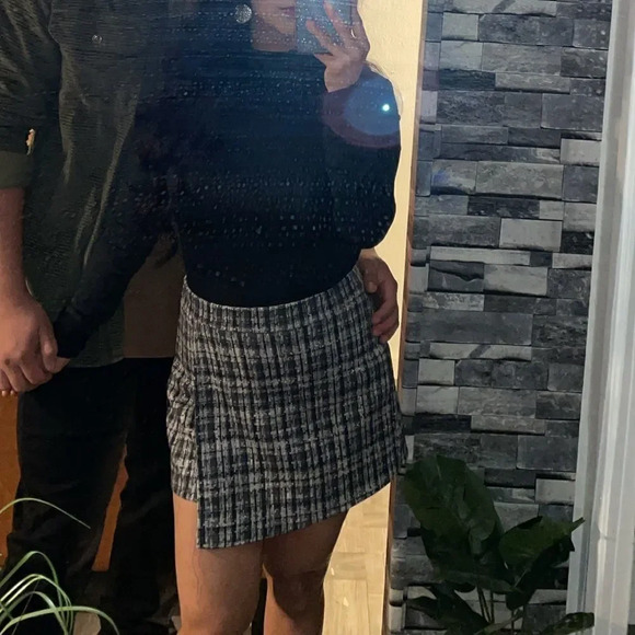 Cute plaid print skort  - Picture 3 of 16